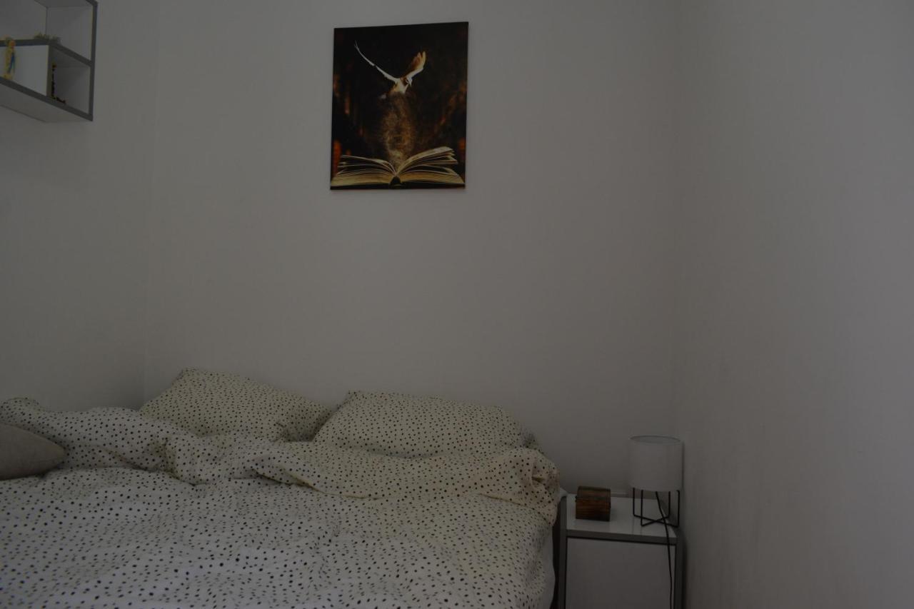 Apartmani K&V Veliko Gradiste Bagian luar foto